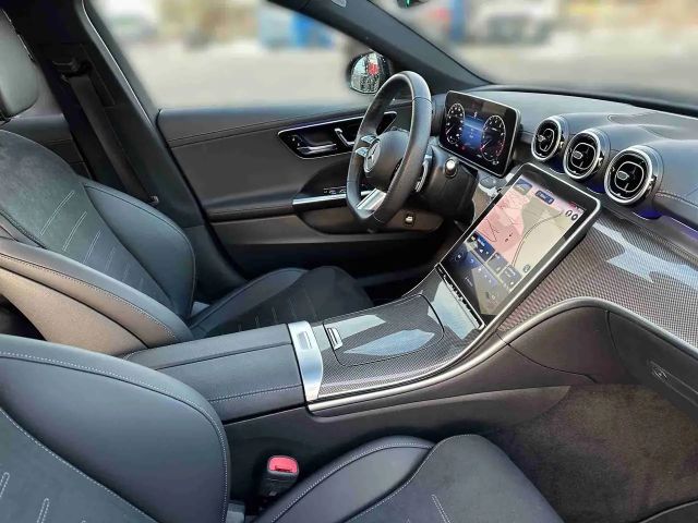 Mercedes-Benz C 200 AMG Line Sedan