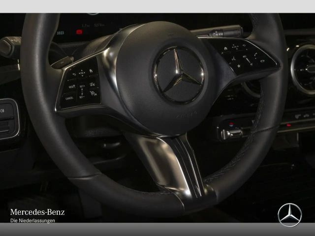 Mercedes-Benz A 180 Progressive