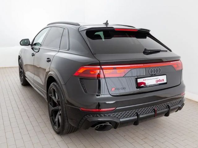 Audi RS Q8 Performance