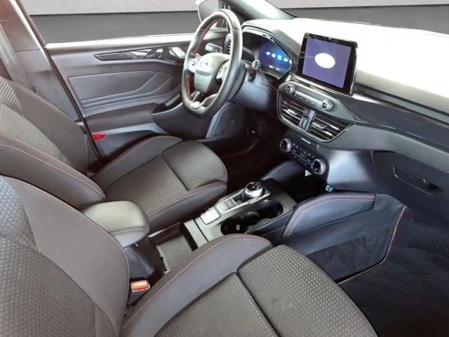 Ford Focus ST Line Wagon