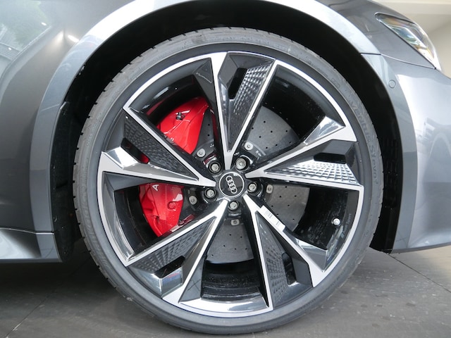 Audi A6 e-tron Avant Performance Quattro