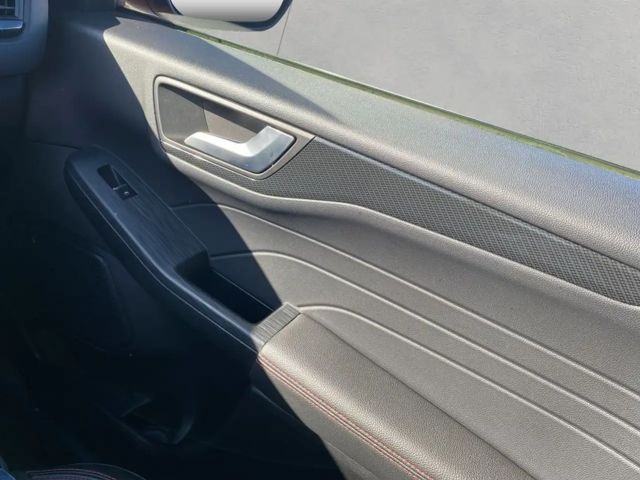 Ford Kuga Plug in Hybrid ST Line X