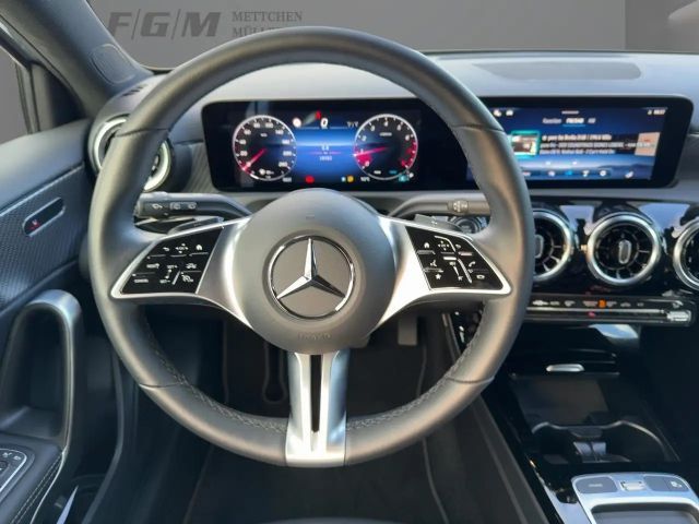 Mercedes-Benz A 180 Progressive