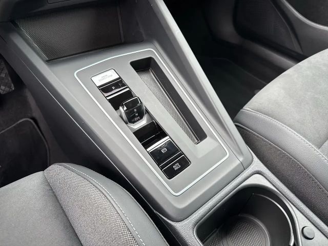 Volkswagen Golf Life eHybrid