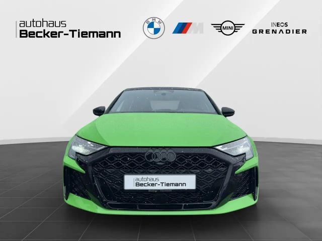 Audi RS3 Quattro S-Tronic Sedan