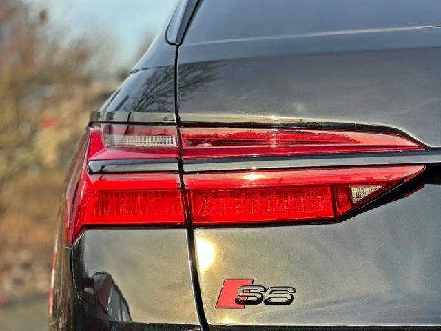 Audi S6 Avant Quattro