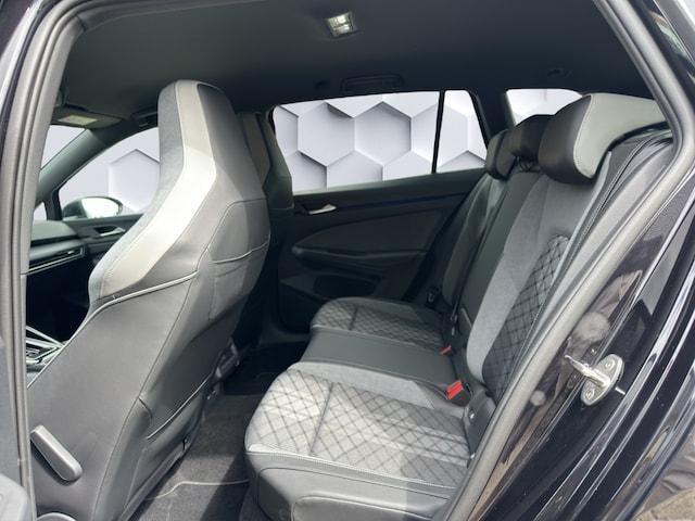 Volkswagen Golf R-Line Style Variant