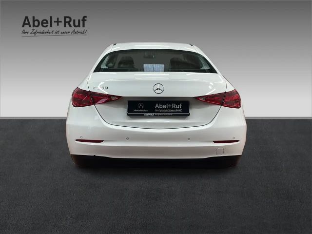 Mercedes-Benz C 200 Business Line Sedan