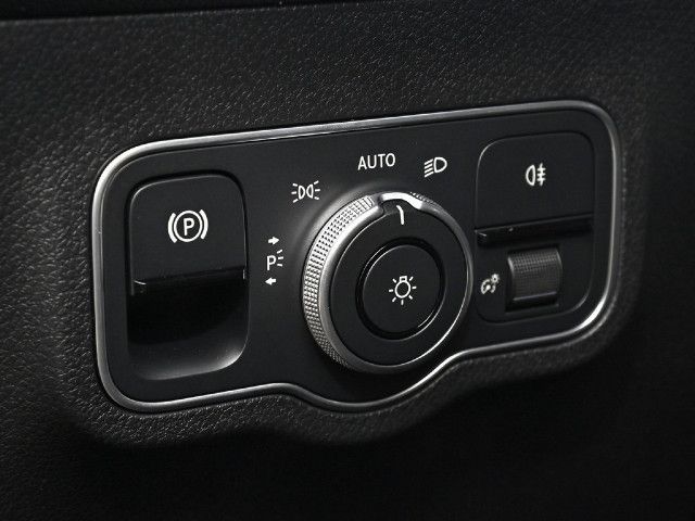 Mercedes-Benz GLB 200 GLB 200 d