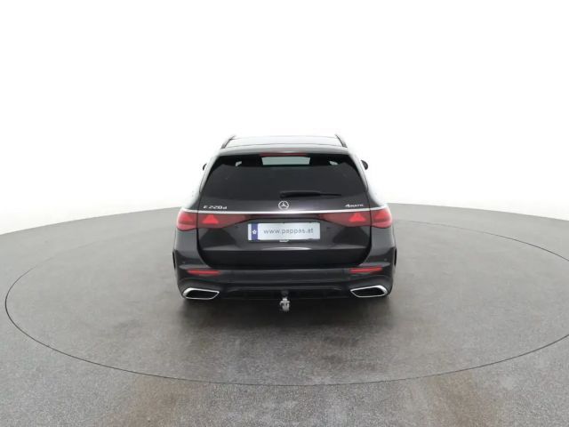 Mercedes-Benz E 220 4MATIC E 220 d Estate