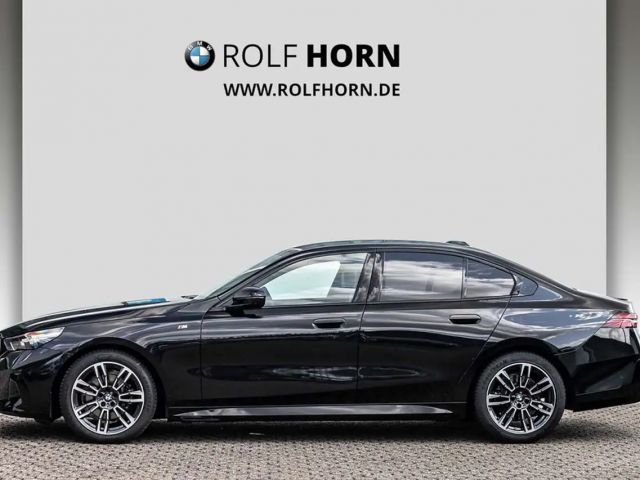 BMW 520 520i M-Sport Sedan