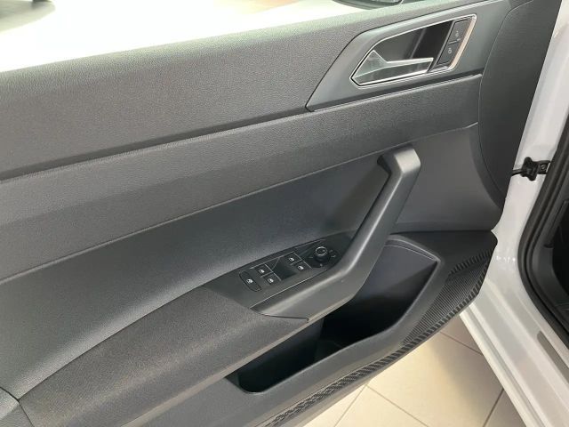 Volkswagen Taigo 1.0 TSI DSG R-Line