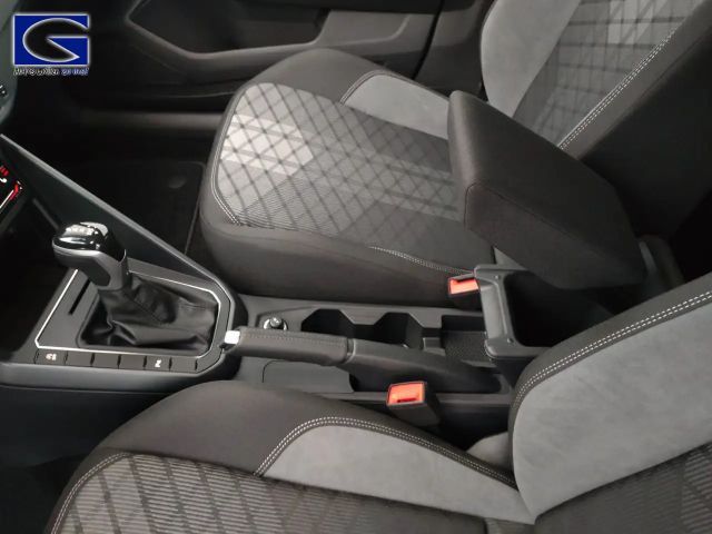 Volkswagen Polo 1.0 TSI DSG R-Line