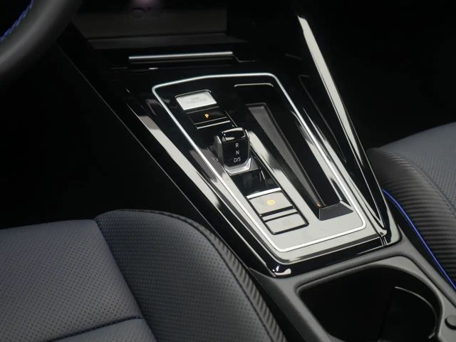 Volkswagen Golf Black Edition SPORTABGAS PANO H/K LEDE