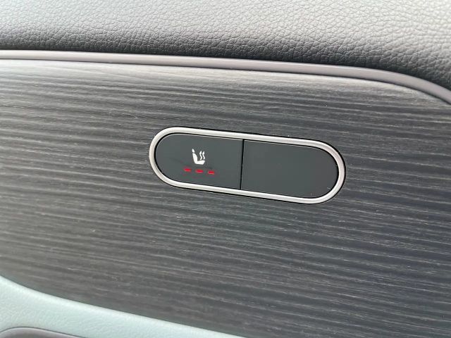 Mercedes-Benz EQA 300 4MATIC AMG Line