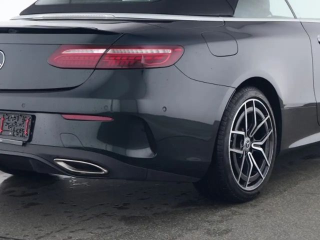 Mercedes-Benz E 200 AMG Line Cabriolet