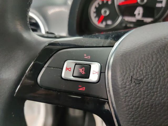 Volkswagen up! 1.0 Navi/Sitzhz/Climatronic/RFKam/PDC/4Türen