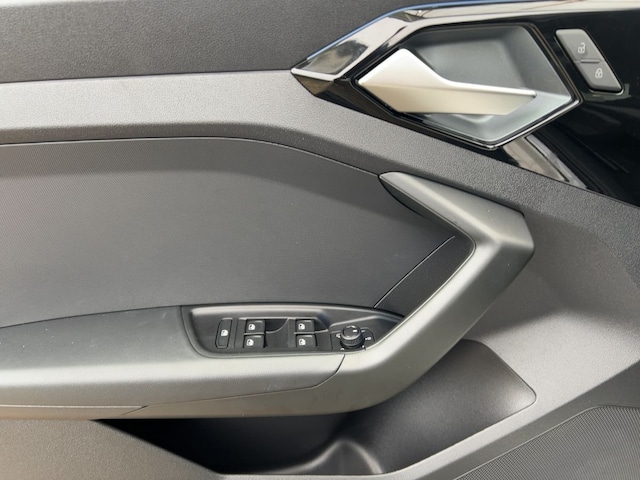 Audi A1 30 TFSI Allstreet S-Tronic