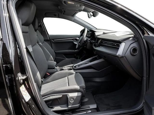 Audi A3 30 TFSI Sedan Sportback