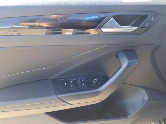 Volkswagen T-Roc 1.5 TSI R-Line