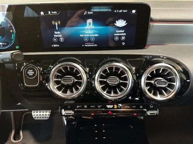 Mercedes-Benz A 250 AMG Line