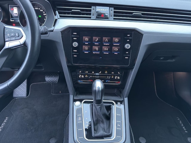 Volkswagen Passat 2.0 TDI Business DSG Variant