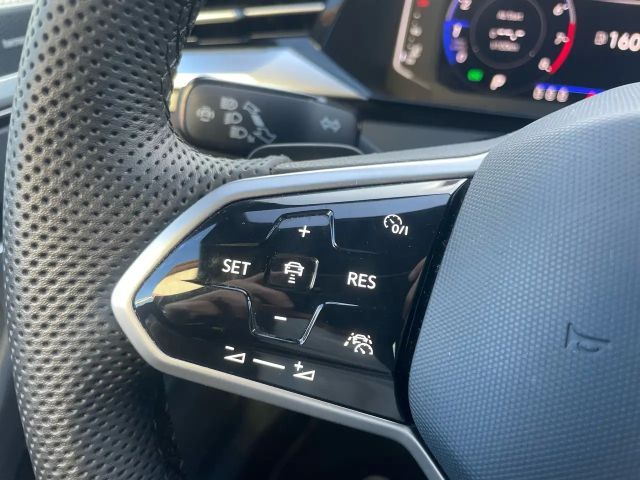 Volkswagen Arteon R-Line