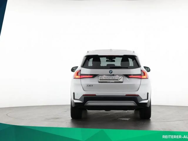 BMW iX1 xDrive30
