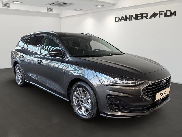 Ford Focus Titanium Wagon