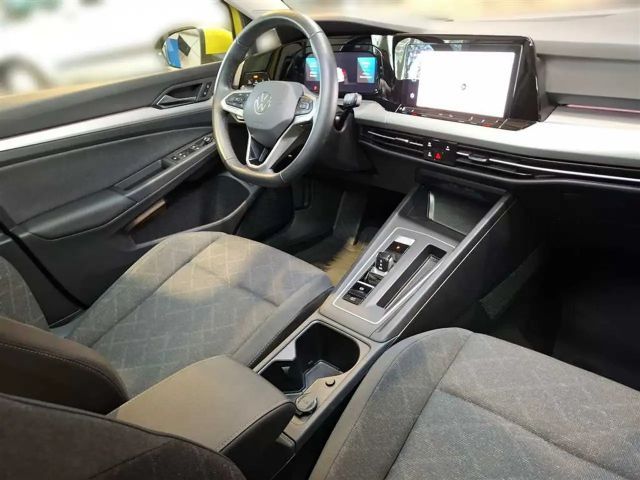 Volkswagen Golf 1.5 eTSI DSG Life