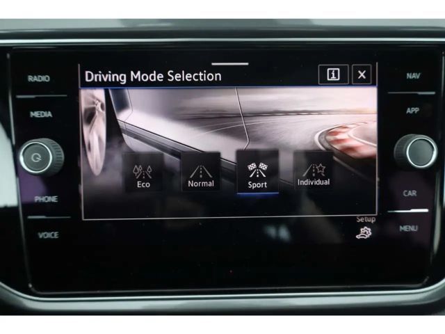 Volkswagen T-Roc 1.5 TSI DSG Sport