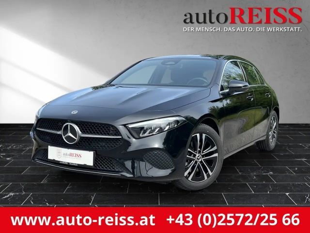 Mercedes-Benz A 180 Hatchback Progressive