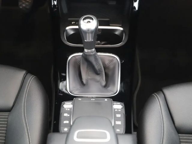 Mercedes-Benz CLA 180 Coupé Progressive