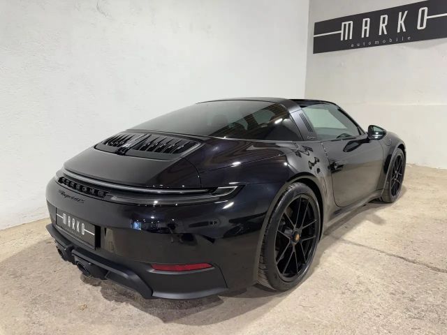 Porsche 992 4 Cabrio GTS Targa
