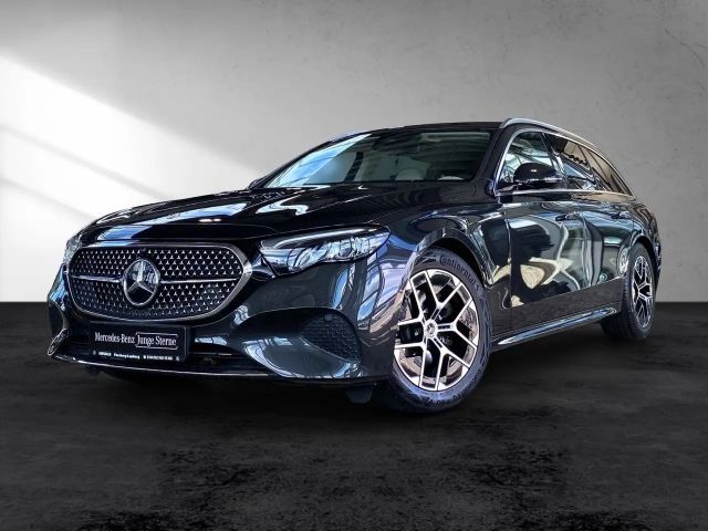 Mercedes-Benz E 200 AVANTGARDE Estate