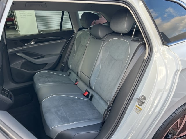 Volkswagen Passat 1.5 eTSI DSG Variant