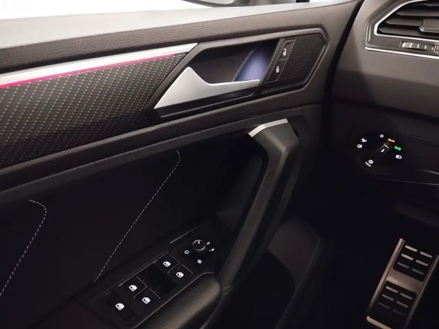 Volkswagen Tiguan R-Line Style