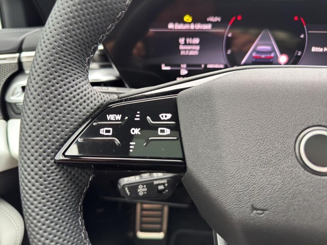 Audi A6 Avant Quattro S-Tronic