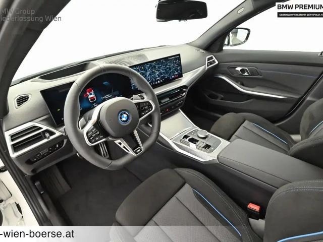 BMW 330 330e xDrive