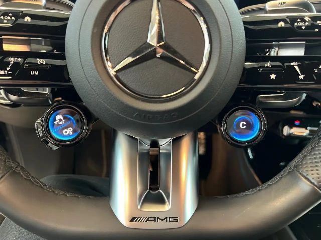 Mercedes-Benz A 35 AMG 4MATIC AMG Line