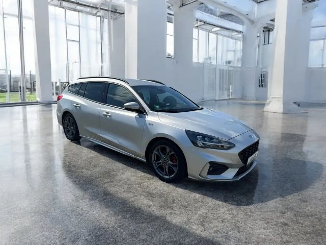Ford Focus ST Line Wagon