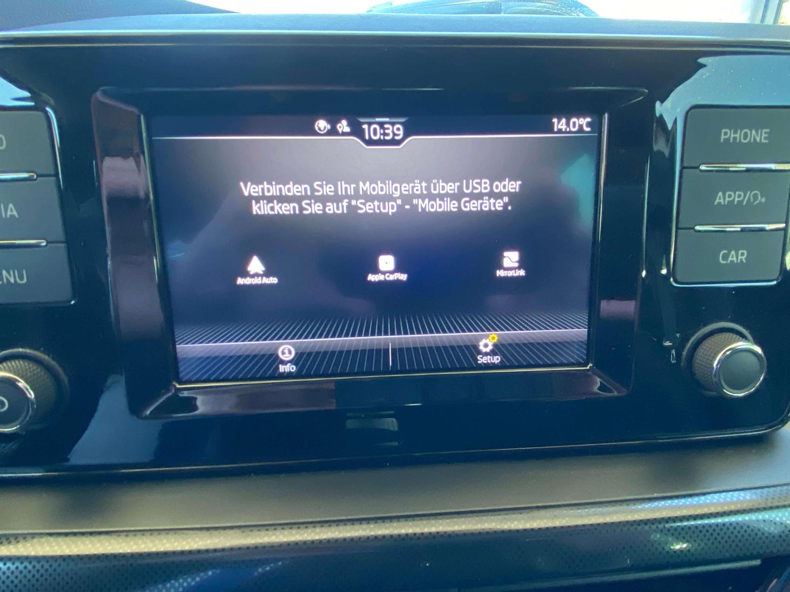 Skoda Scala LED, SmartLink