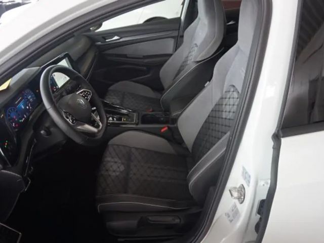 Volkswagen Golf DSG R-Line