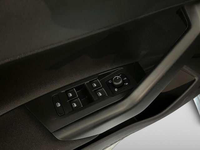 Volkswagen Polo 1.0 TSI DSG IQ.Drive R-Line