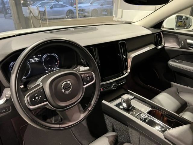 Volvo V60 Momentum