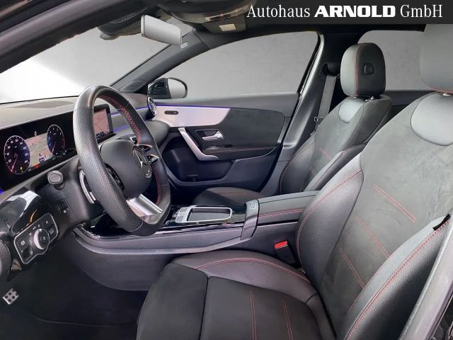 Mercedes-Benz A 200 AMG Line Limousine Lang