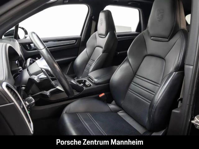 Porsche Cayenne Platinum Edition