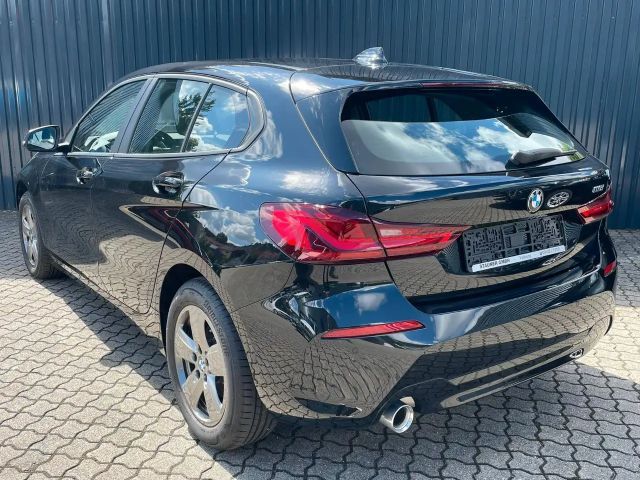 BMW 116 116i 5-deurs Sedan