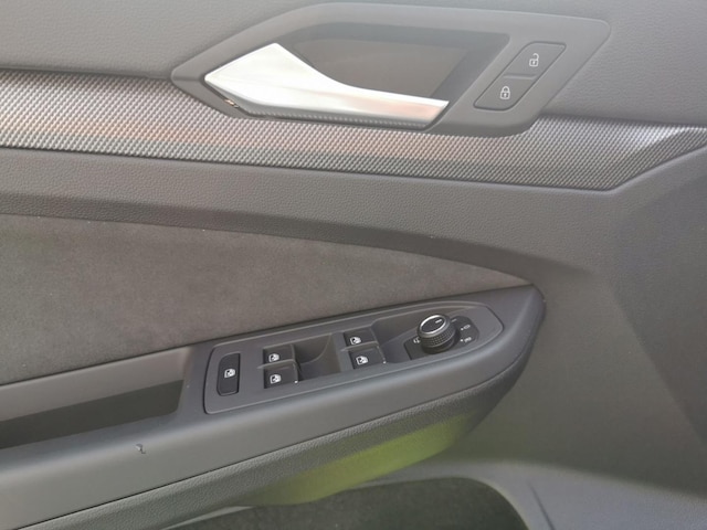 Volkswagen Golf 1.5 eTSI