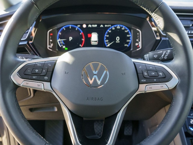 Volkswagen Touran DSG Highline